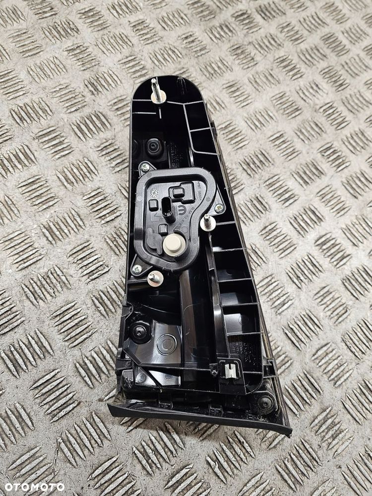 fiat tipo ii lift lampa tylna lewa w klapie led 3202001837 52157300 oe - 5