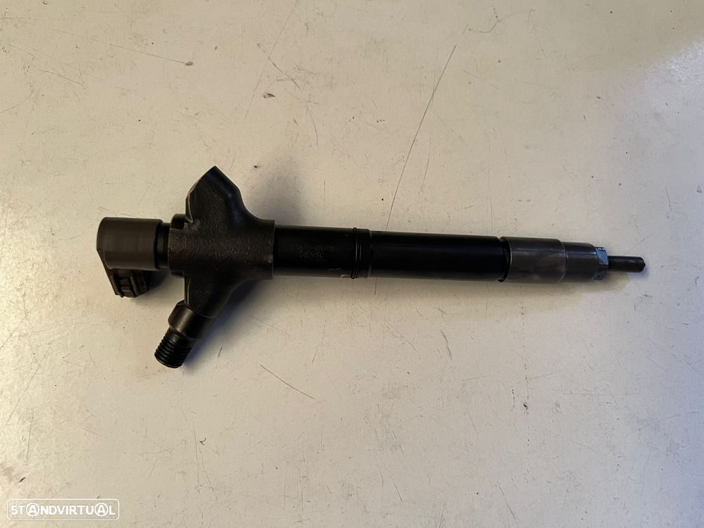Toyota Auris - 2.0 D INJECTOR DENSO - 4