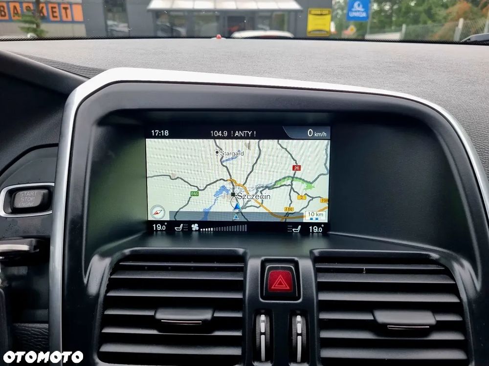 Volvo XC 60 D3 Geartronic Momentum - 17