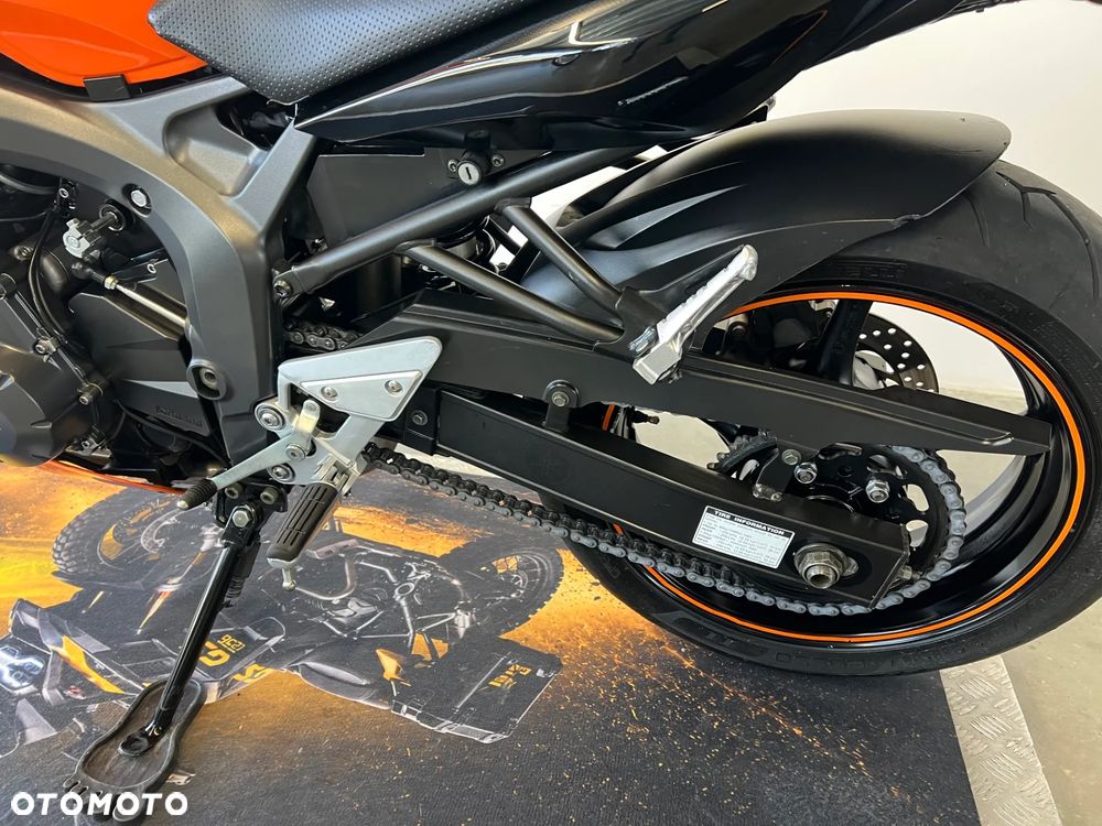 Yamaha FZ6 - 16