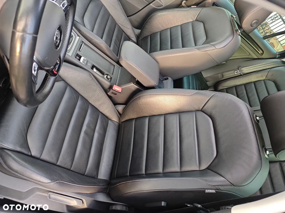 Volkswagen Golf 2.0 TDI SCR DSG Highline - 17