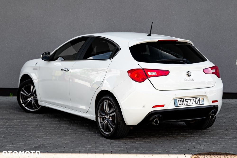 Alfa Romeo Giulietta - 10