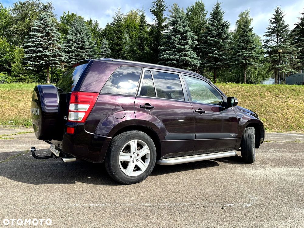 Suzuki Grand Vitara 2.4 De Luxe - 8