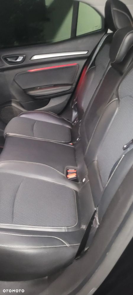 Renault Megane ENERGY TCe 130 BOSE EDITION - 30