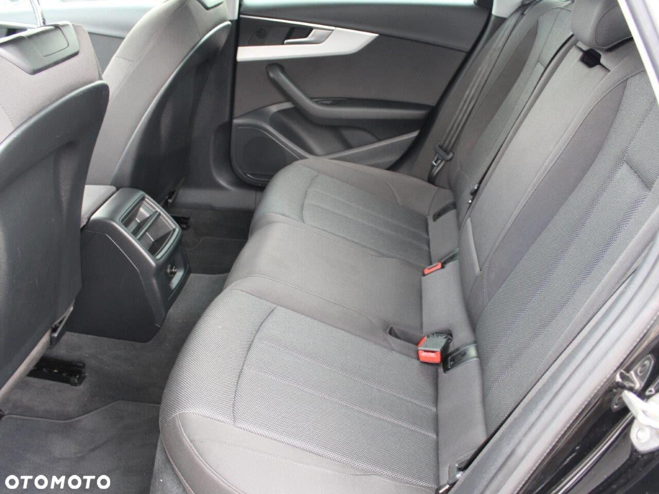 Audi A4 - 11