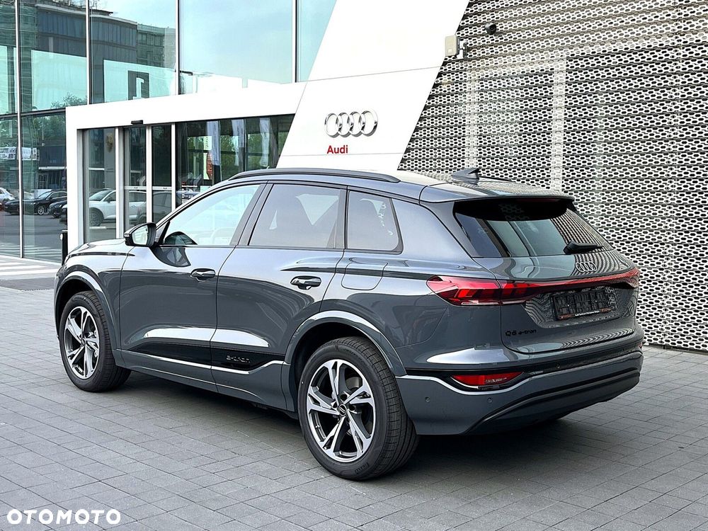 Audi Q6 e-tron - 4