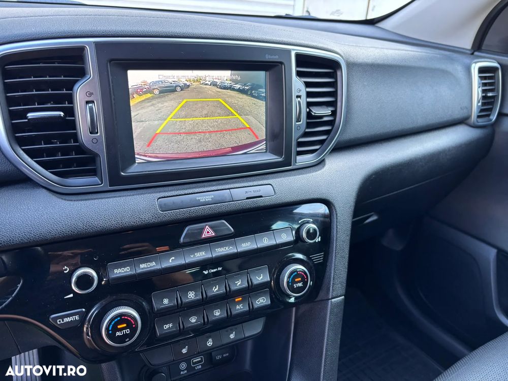 Kia Sportage 2.0 DSL HP 6AT 4x4 Style - 32
