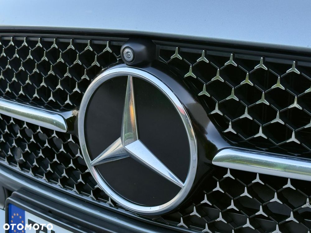 Mercedes-Benz Klasa C ver-300-de-phev-4--matic-amg - 15