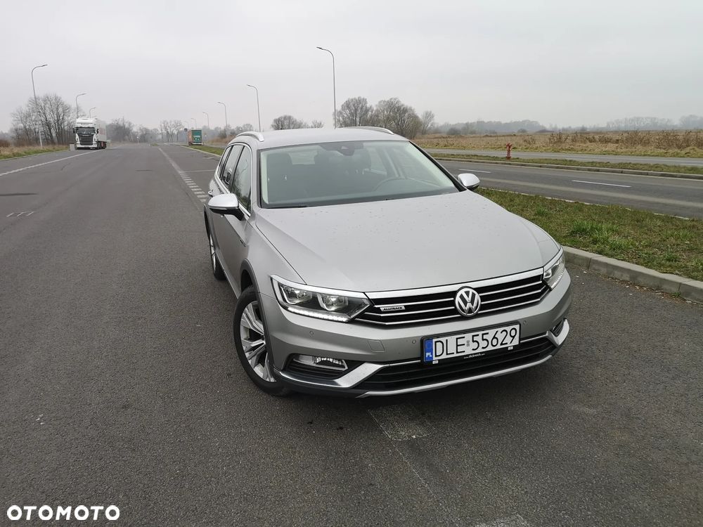 Volkswagen Passat - 2