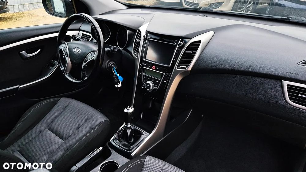 Hyundai i30 1.6 GDI BlueDrive Premium - 36