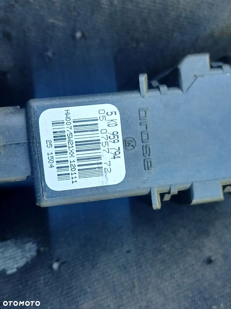 ŚILNICZEK SZYBY LEWY TYŁ GOLF VI 5K0959794 - 2