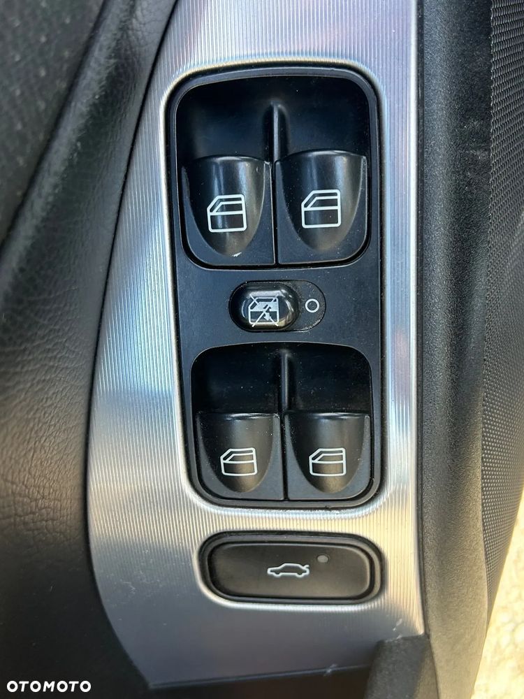 Mercedes-Benz Klasa C 200 T CDI Avantgarde - 16