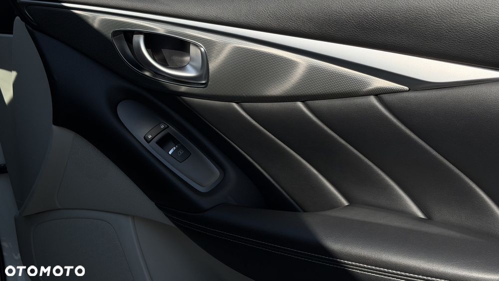 Infiniti Q50 2.0t Sport EU6 - 21