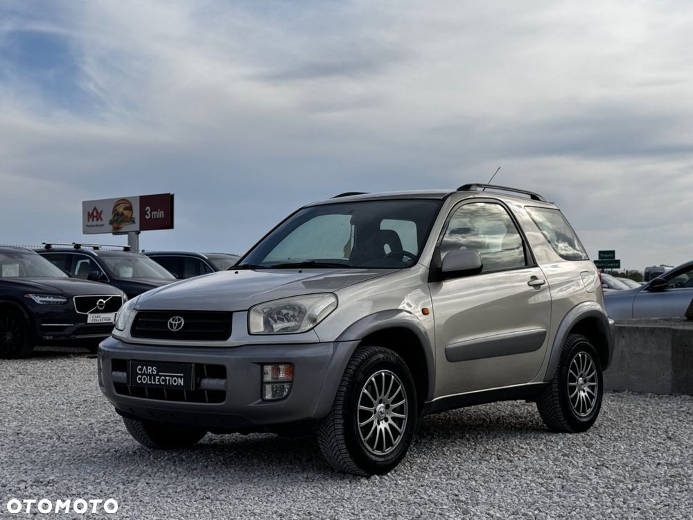 Toyota RAV4 - 8