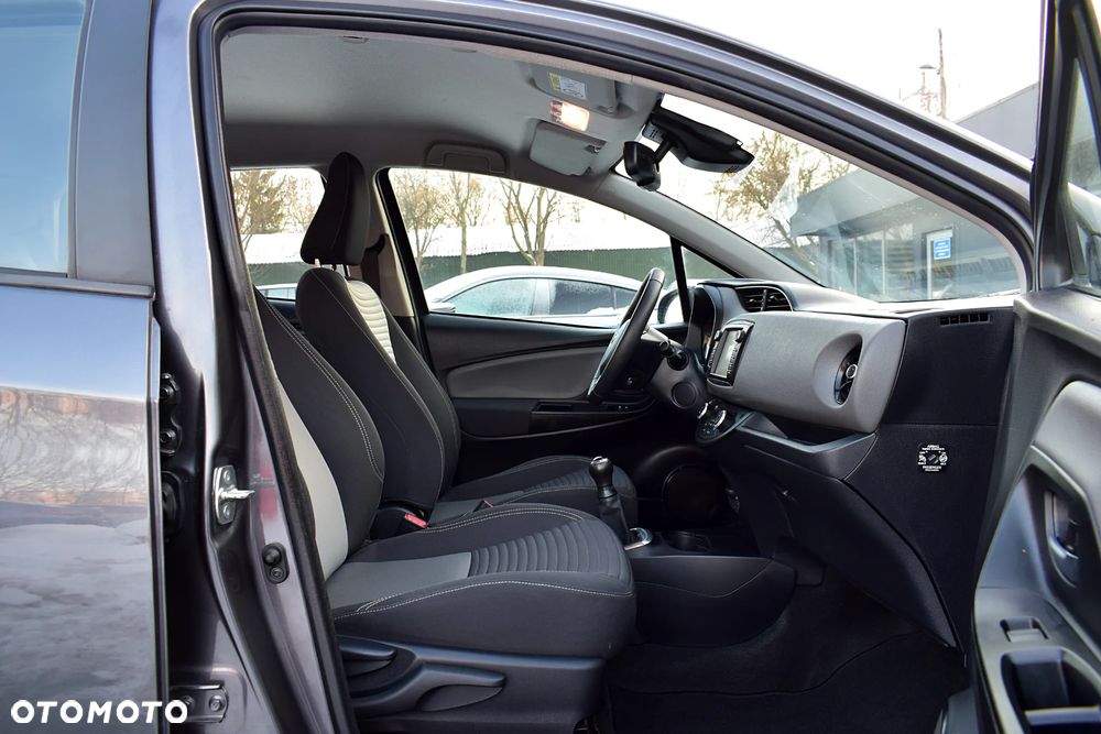Toyota Yaris - 8