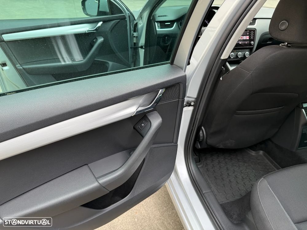 Skoda Octavia Break 1.6 TDi Active - 6