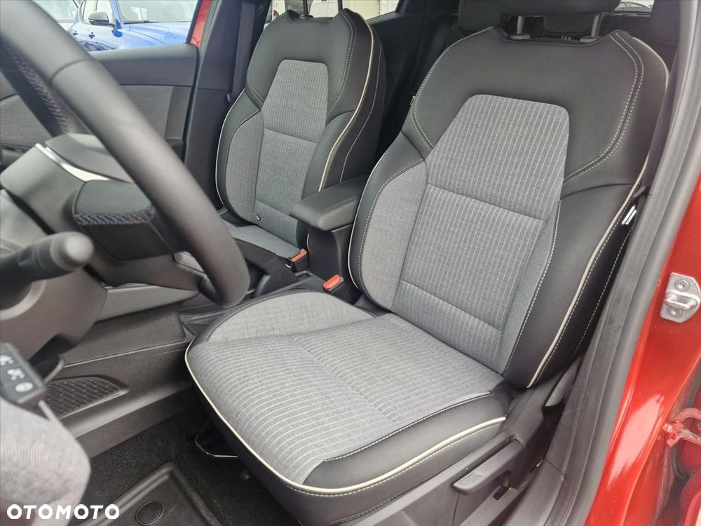 Renault Clio 1.0 TCe Techno - 9