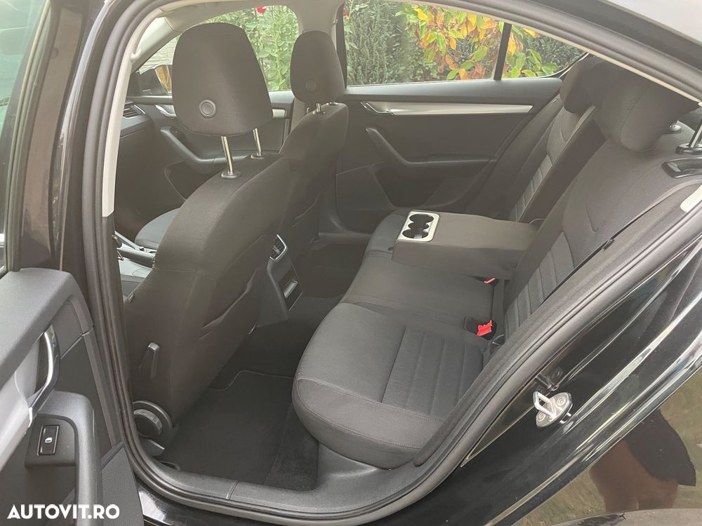Skoda Octavia - 19