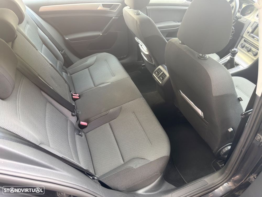 VW Golf 1.6 TDi BlueMotion Comfortline - 11