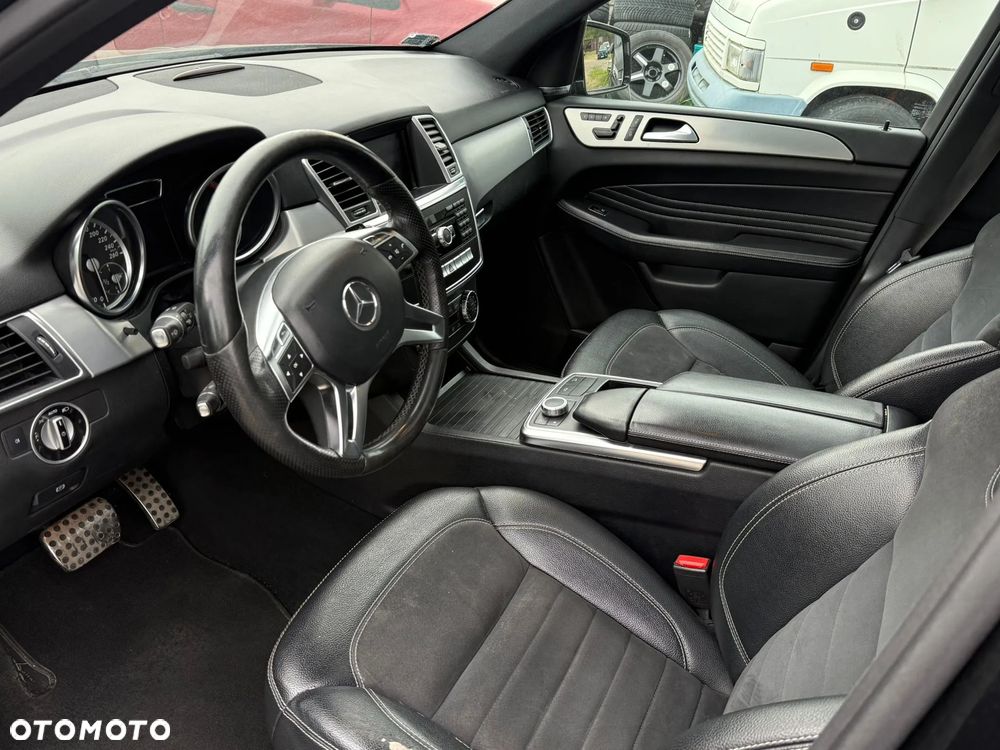 Mercedes-Benz ML 350 BlueTEC 4-Matic - 11