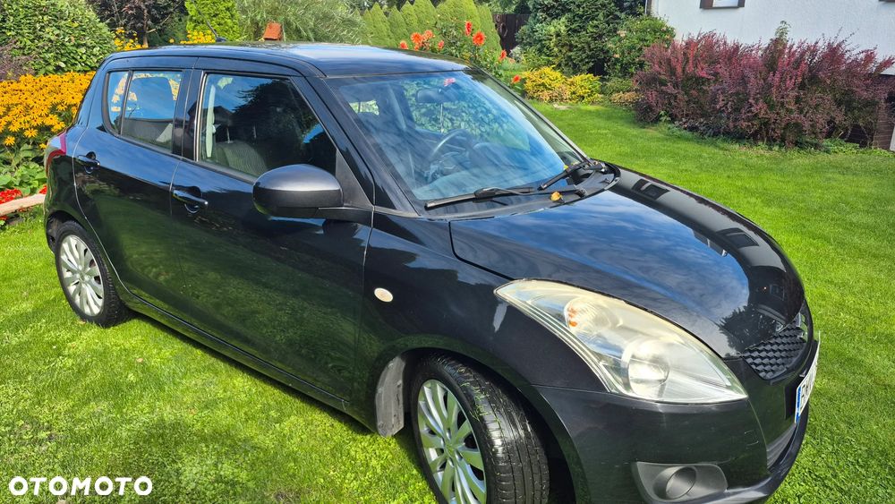 Suzuki Swift - 1