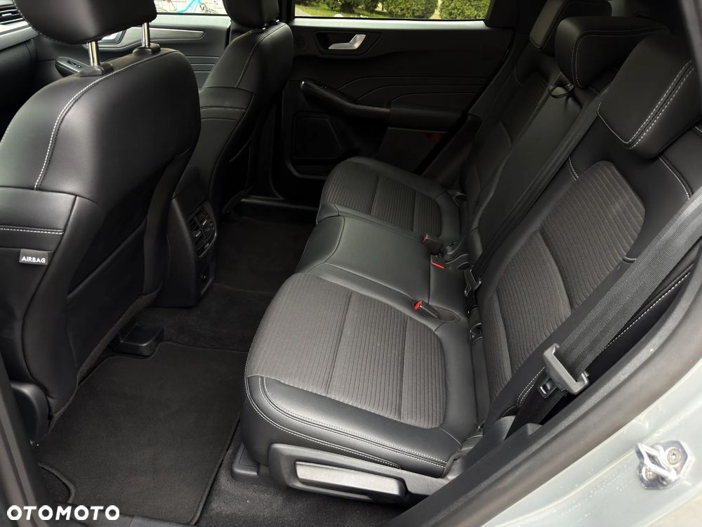 Ford Kuga 2.5 Duratec FHEV 4x4 TITANIUM X - 26