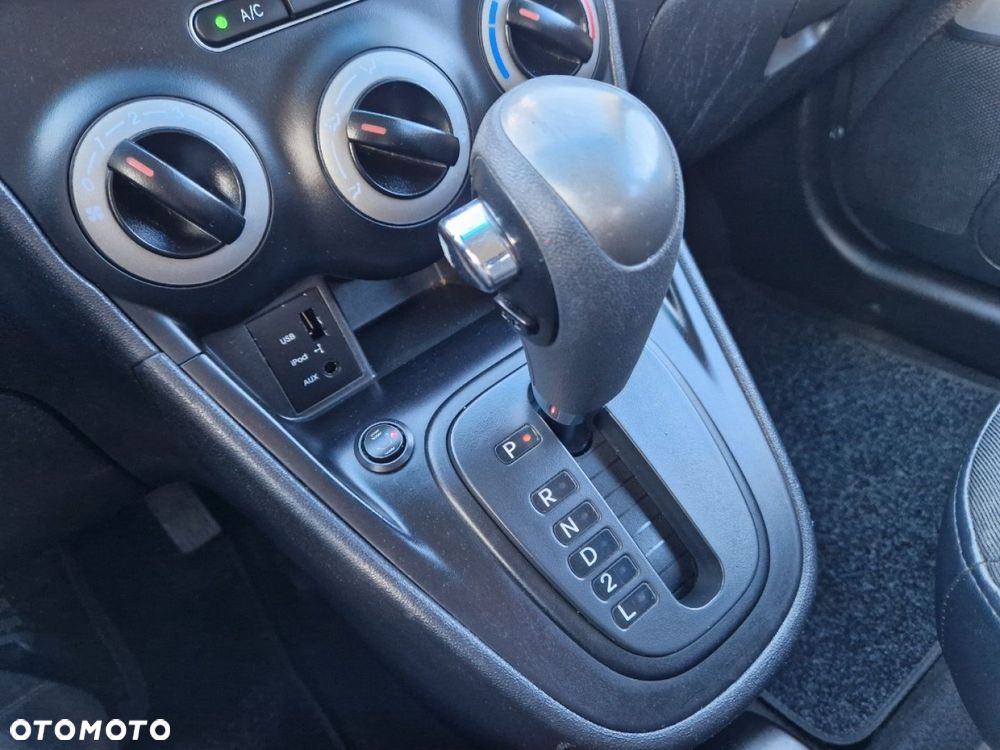 Hyundai i10 1.1 Automatik Style - 13