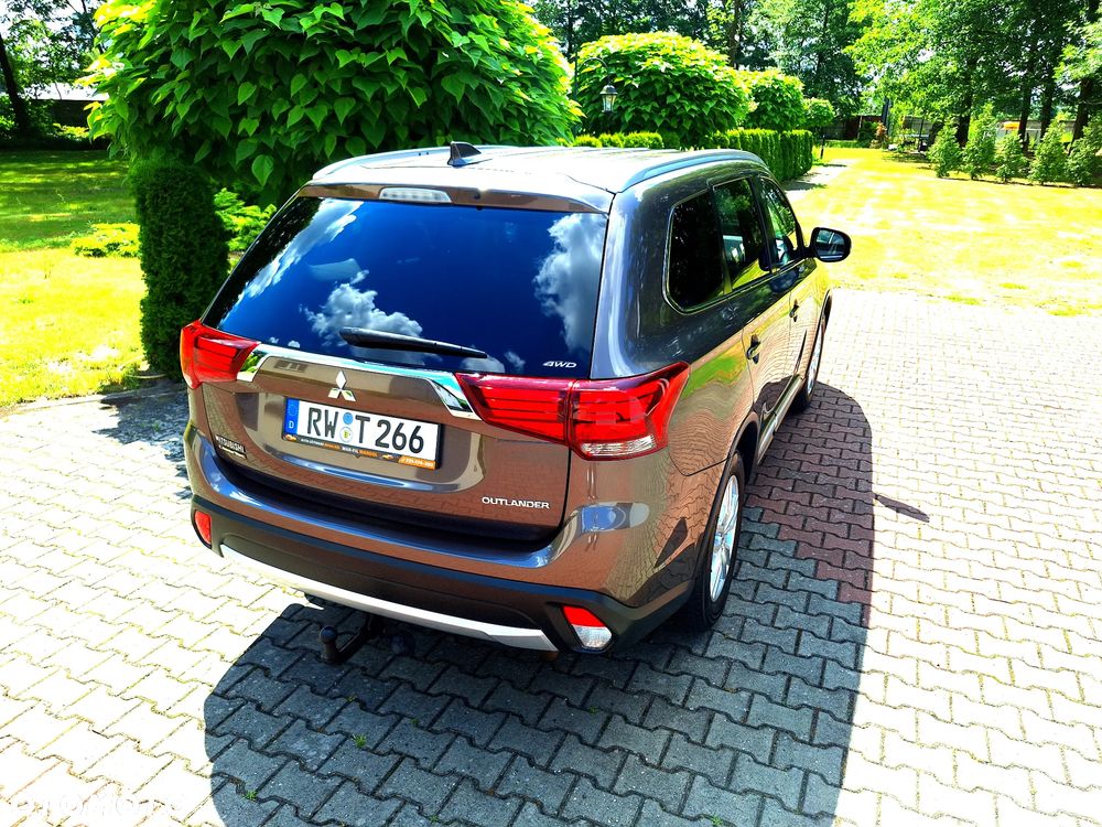 Mitsubishi Outlander 2.0 4WD CVT Plus - 5