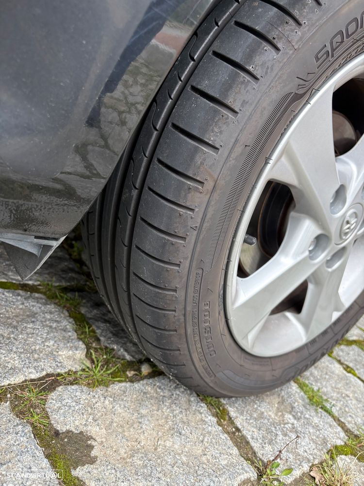 Toyota Corolla 1.4 D-4D Comfort+VSC - 19