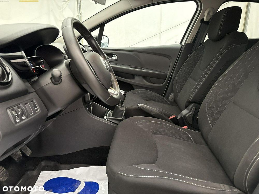 Renault Clio - 12