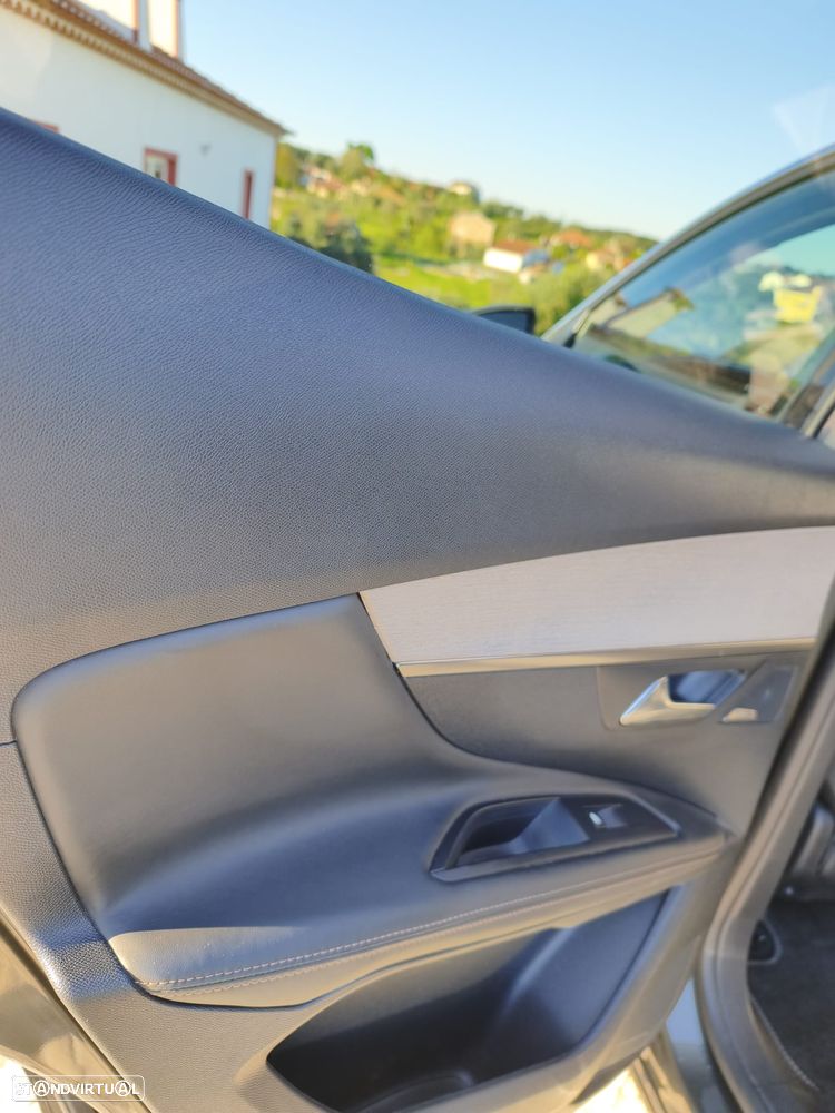 Peugeot 3008 BlueHDi 180 Stop & Start EAT6 GT - 13