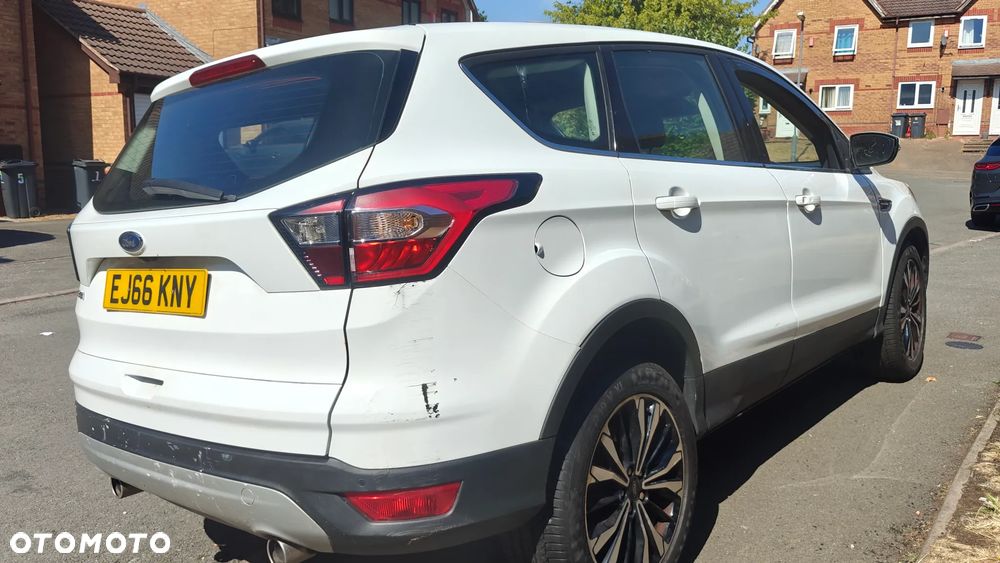 Ford Kuga - 6
