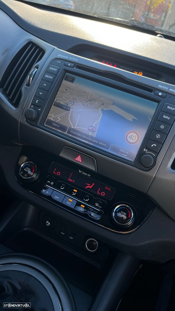 Kia Sportage 1.7 CRDI ISG Prime - 9