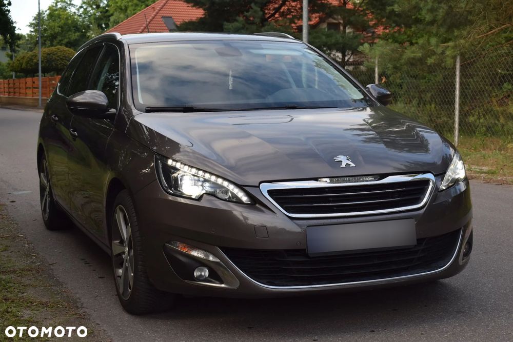 Peugeot 308 1.2 PureTech Allure S&S - 8