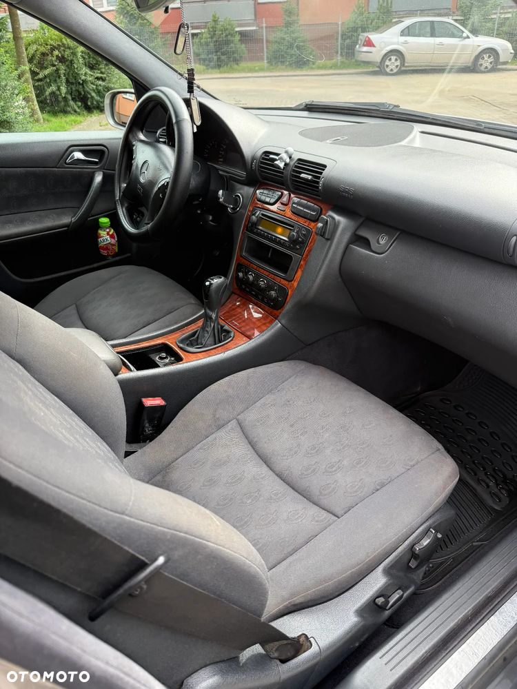 Mercedes-Benz Klasa C 200 CDI - 17