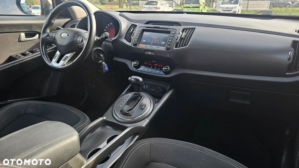 Kia Sportage 2.0 CRDI 4WD Automatik Dream-Team Edition - 11