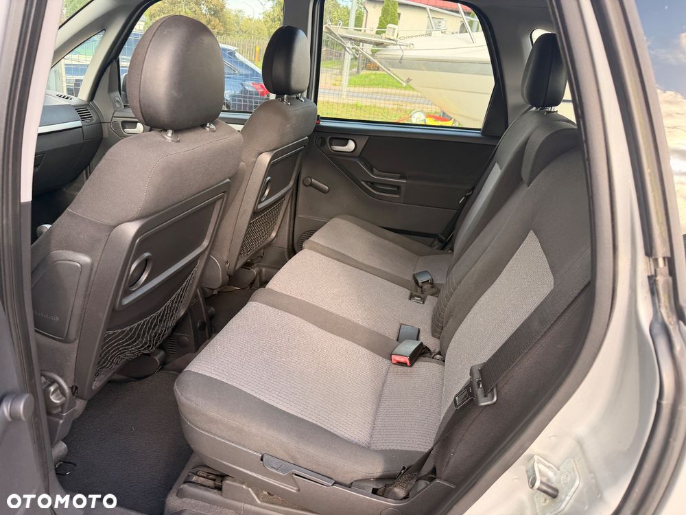 Opel Meriva - 16