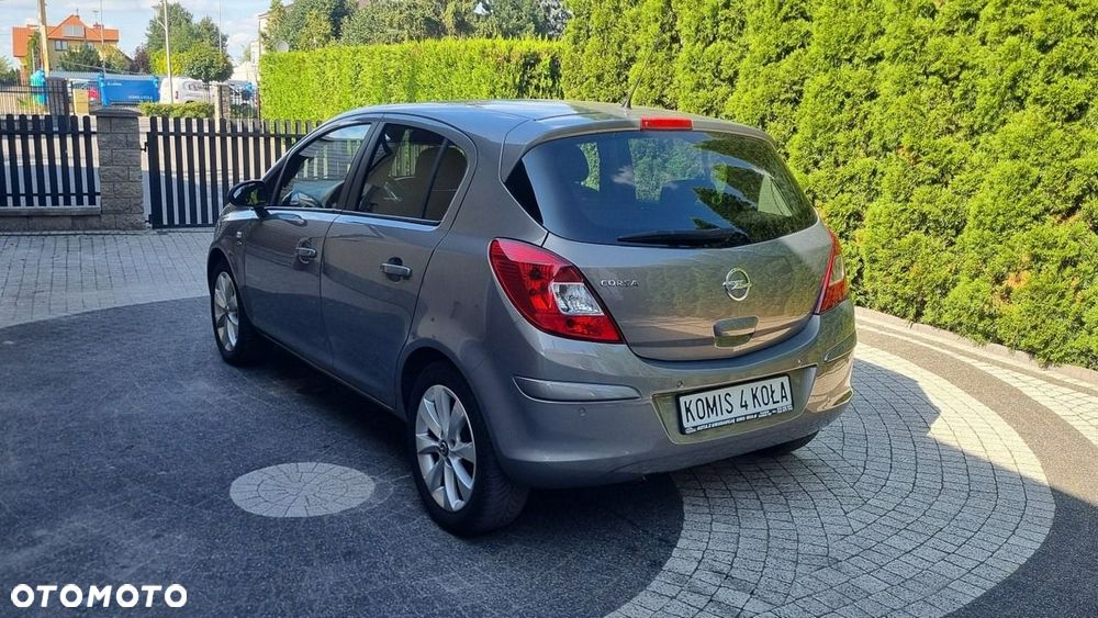 Opel Corsa - 4