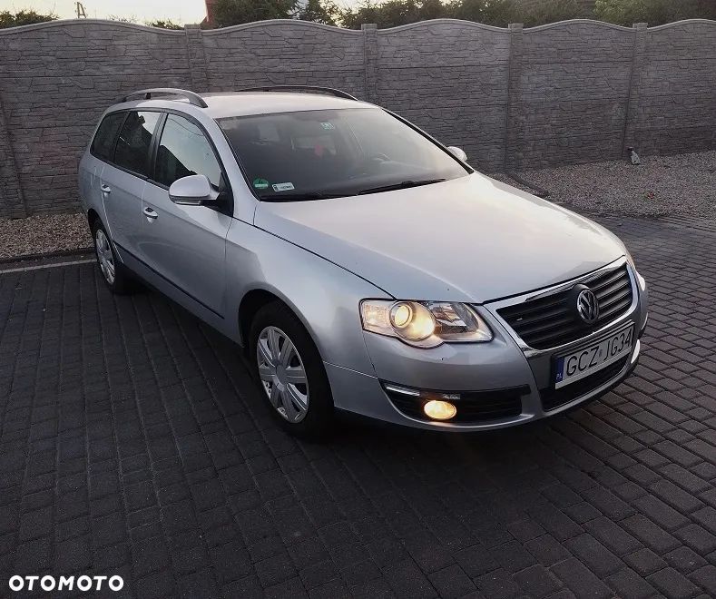 Volkswagen Passat 1.9 TDI Comfortline - 5