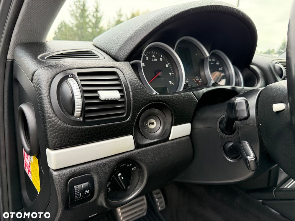 Porsche Cayenne S Tiptronic - 23