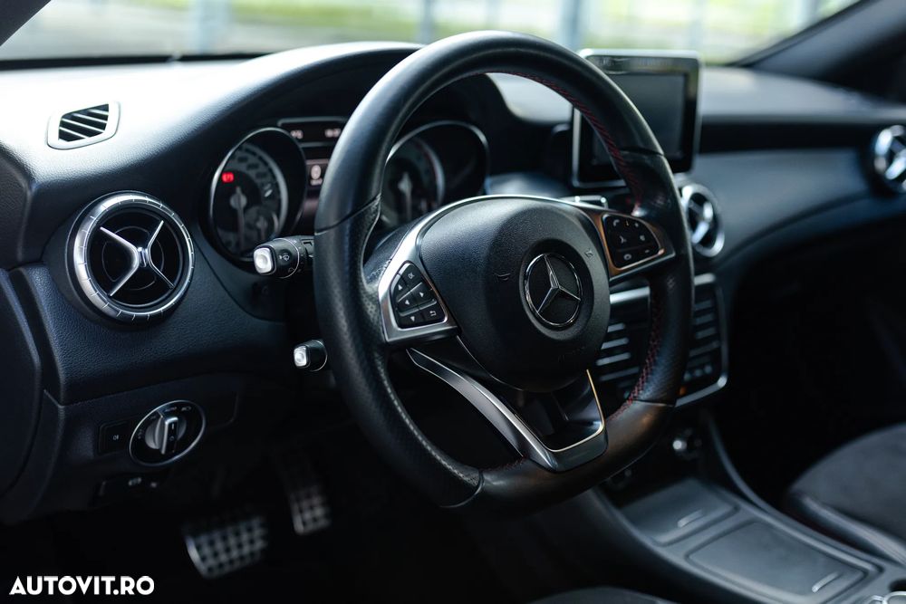 Mercedes-Benz CLA 200 d Shooting Brake 7G-DCT AMG Line - 12