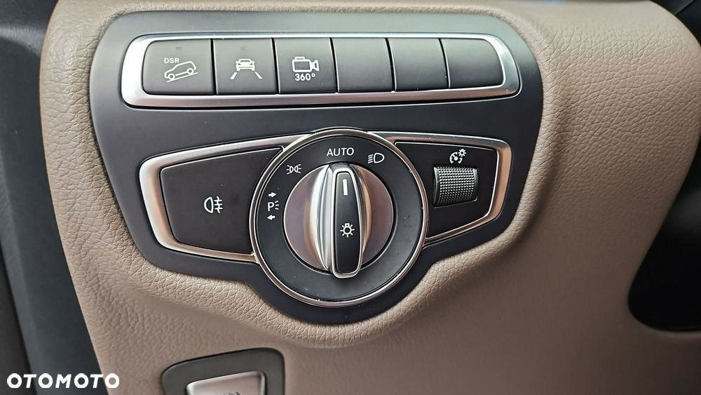 Mercedes-Benz Klasa V 300 d 4-Matic Exclusive 9G-Tronic (d³ugi) - 17