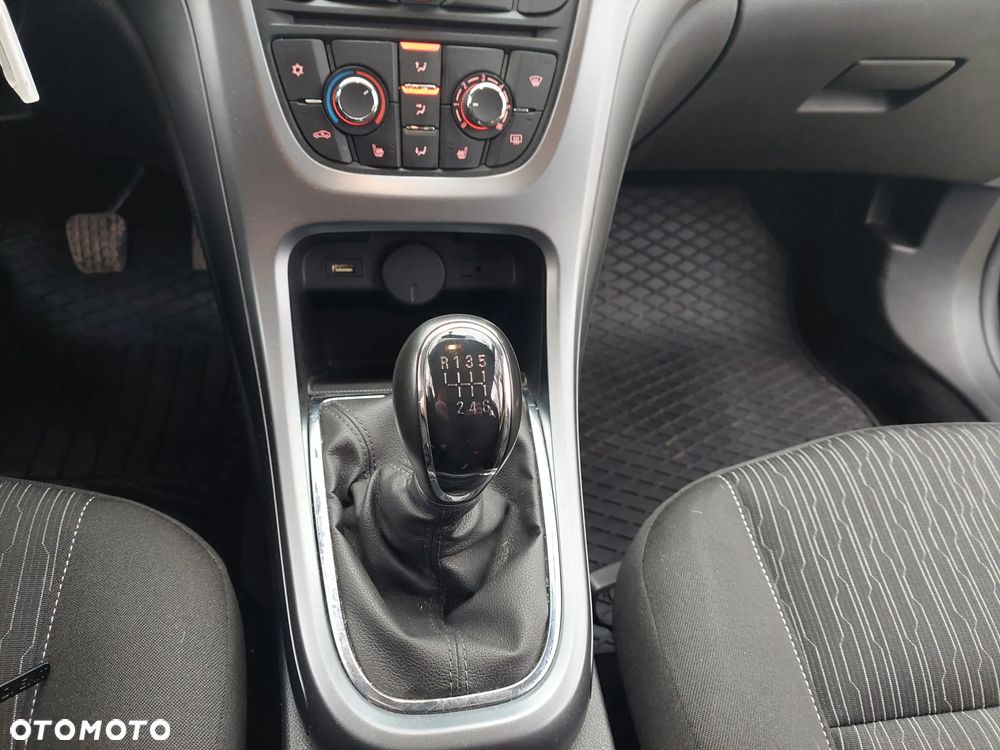 Opel Astra IV 1.6 CDTI Energy - 14