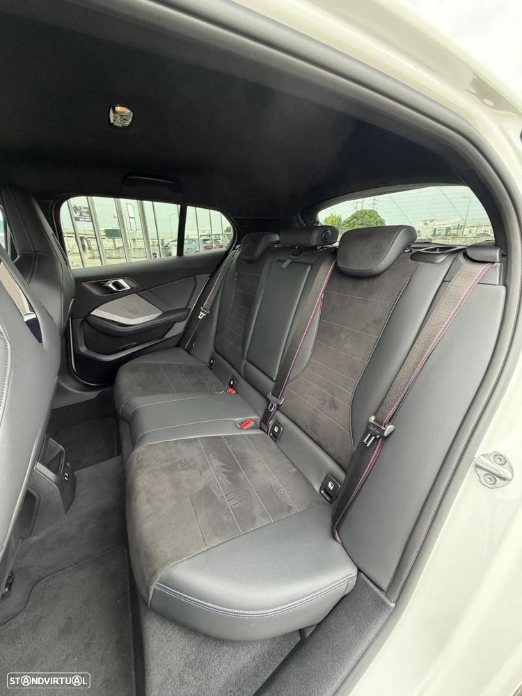 BMW 120 d Pack Desportivo M Pro - 25
