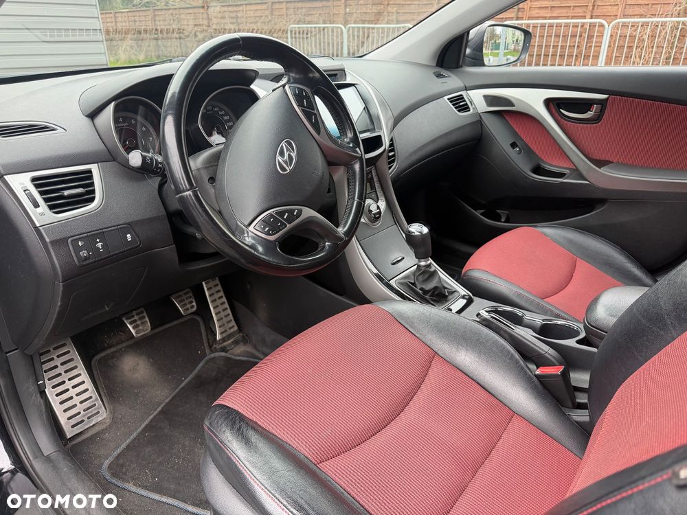 Hyundai Elantra 1.6 Comfort - 7