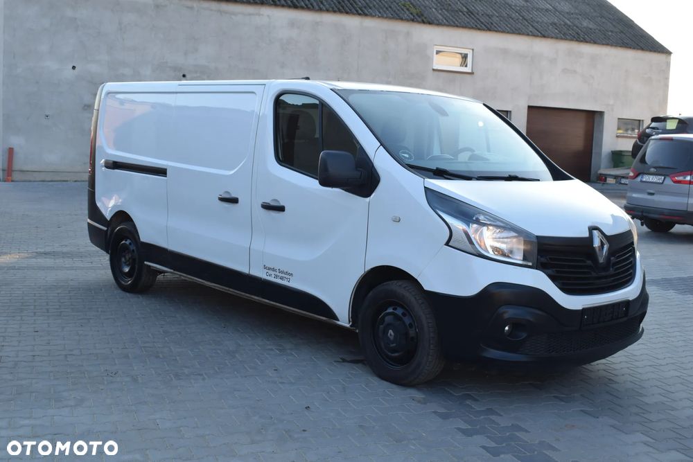 Renault Trafic - 12