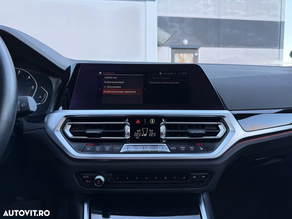 BMW Seria 3 320d Aut. Sport Line - 16