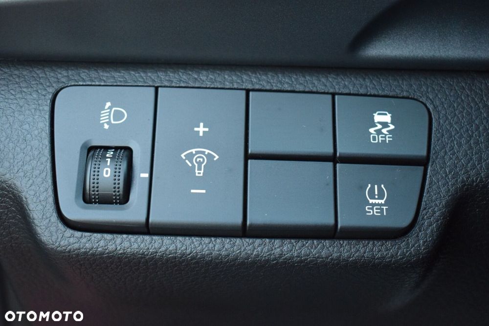 Kia Stonic - 23