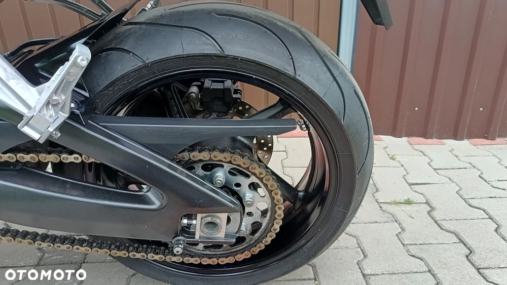 Yamaha FZ - 30