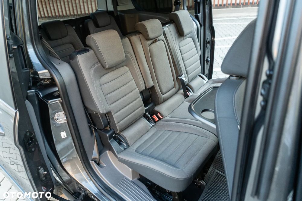 Ford Tourneo Connect - 40